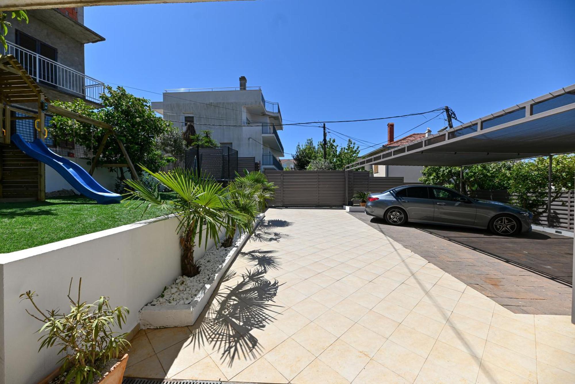 Villa Costa Blu With Pool By The Sea Трогир Экстерьер фото