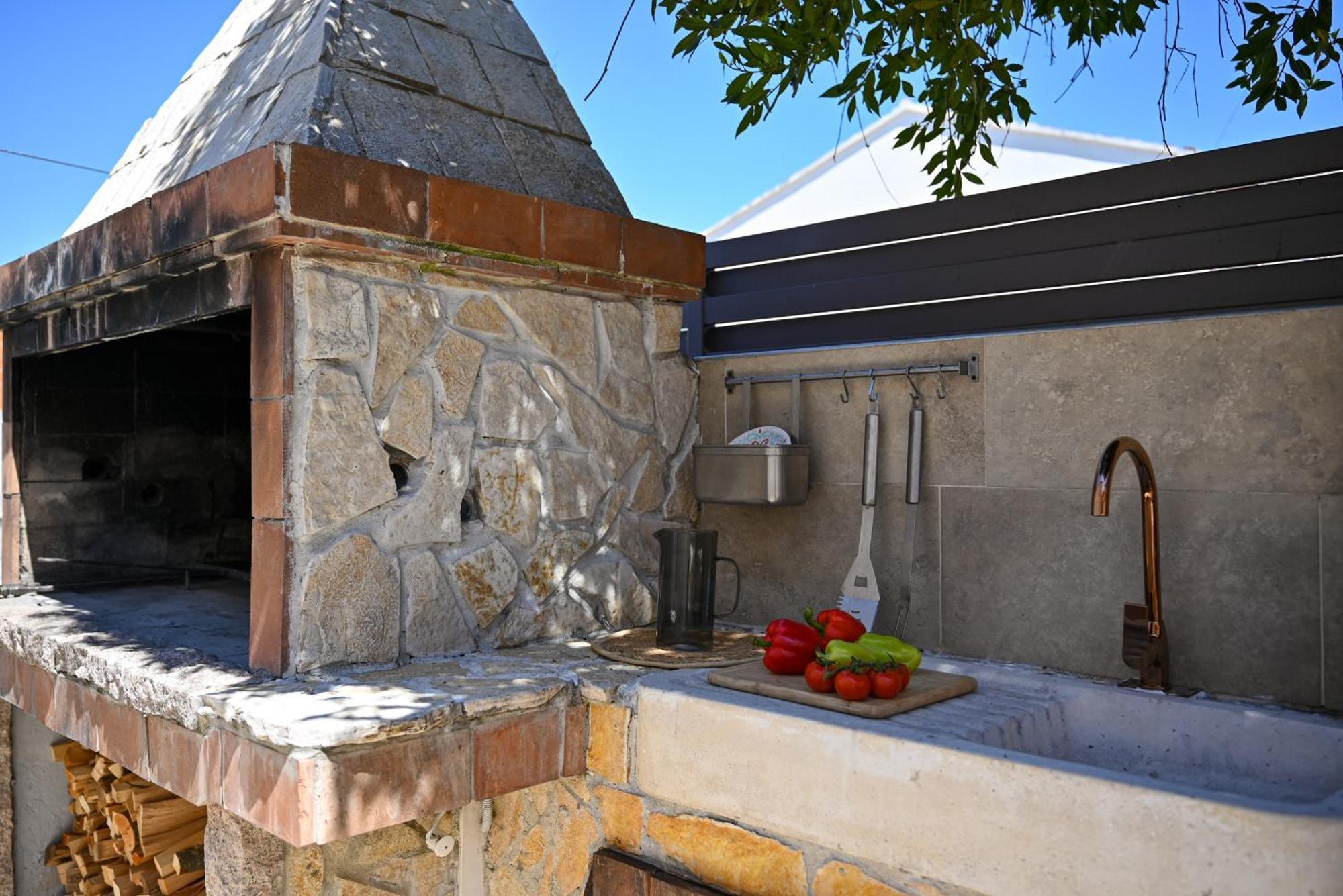 Villa Costa Blu With Pool By The Sea Трогир Экстерьер фото